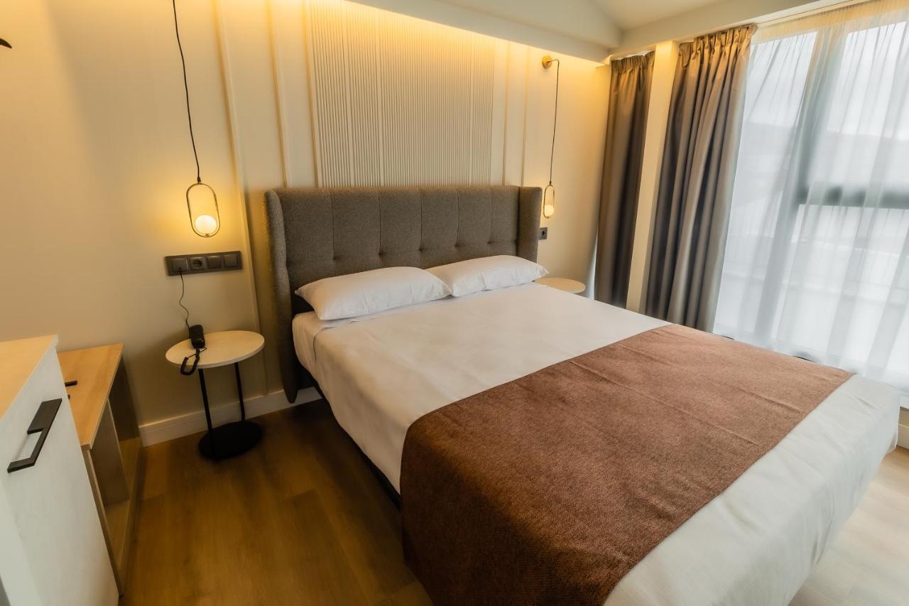 Hotel Corona De Padrón Exteriör bild